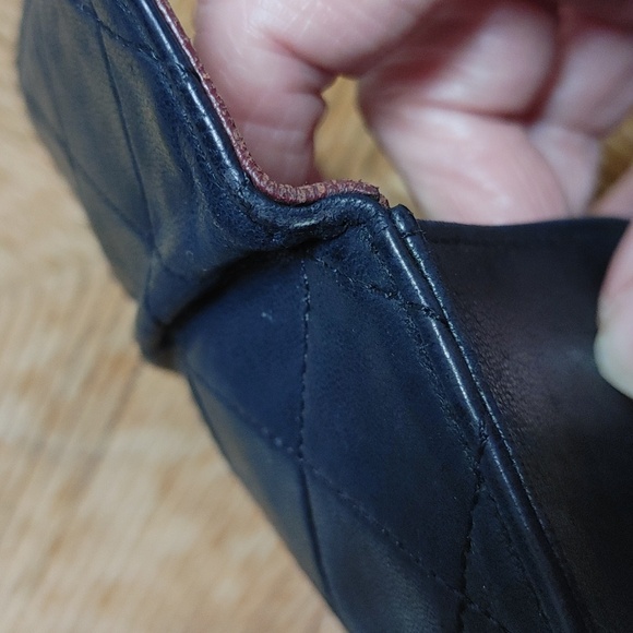 Vintage CHANEL Navy Quilted Leather Wallet - Picture 17 of 17